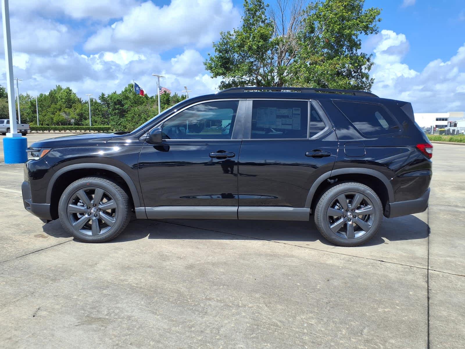 Thumbnail: 2026 Honda Pilot - 3