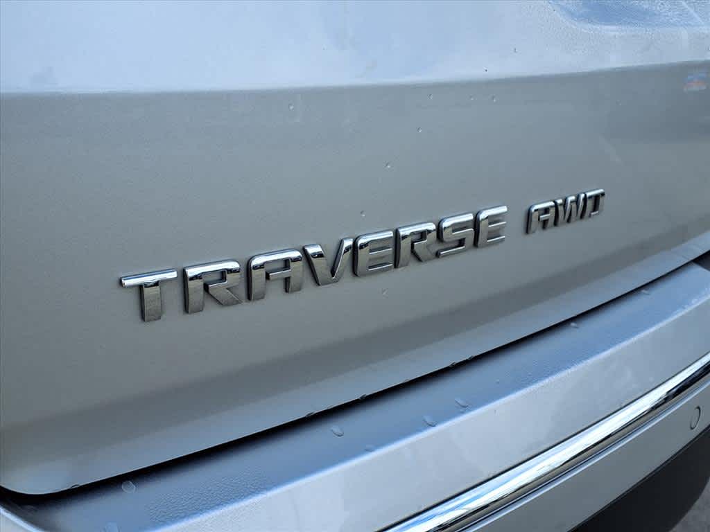 Thumbnail: 2022 Chevrolet Traverse - 7