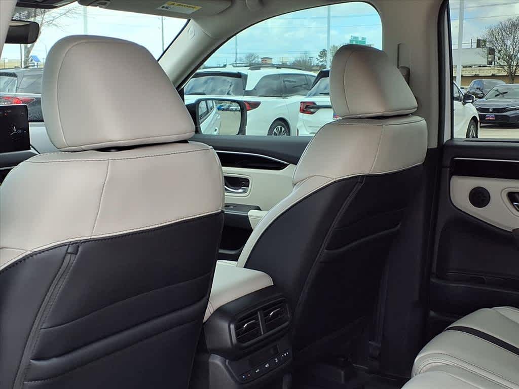 Thumbnail: 2026 Honda Pilot - 11