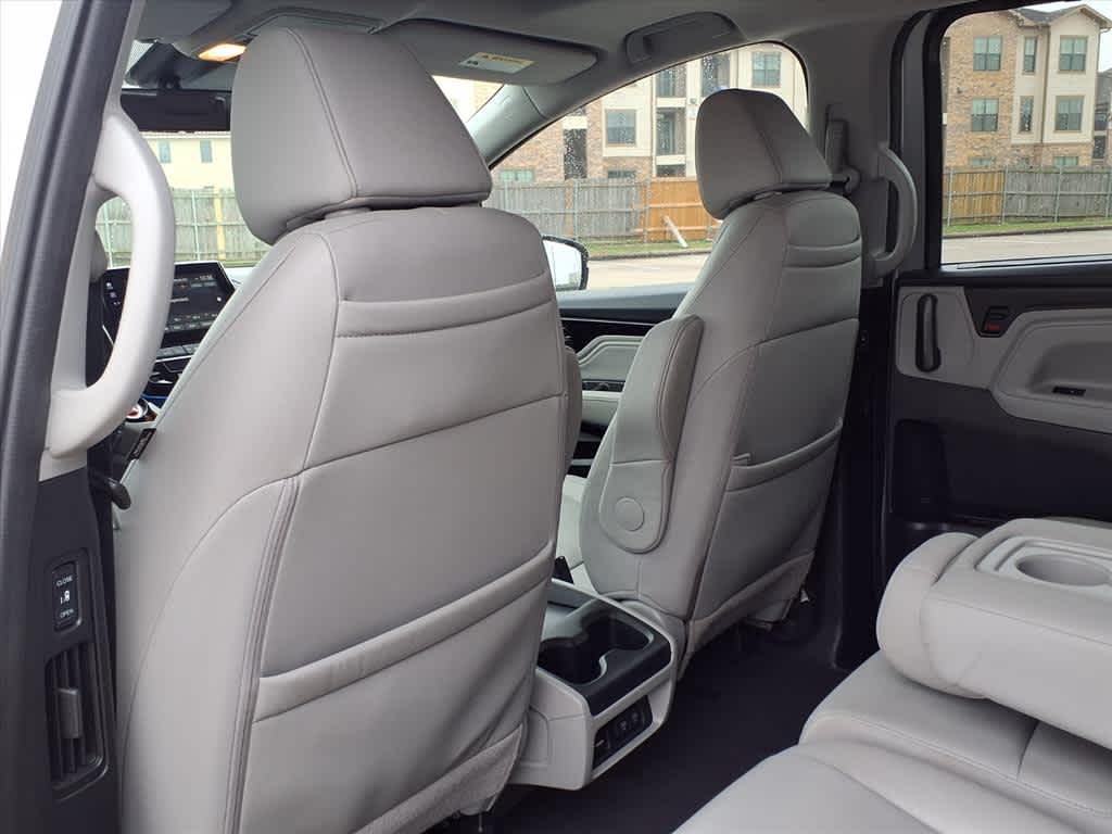 Thumbnail: 2018 Honda Odyssey - 12