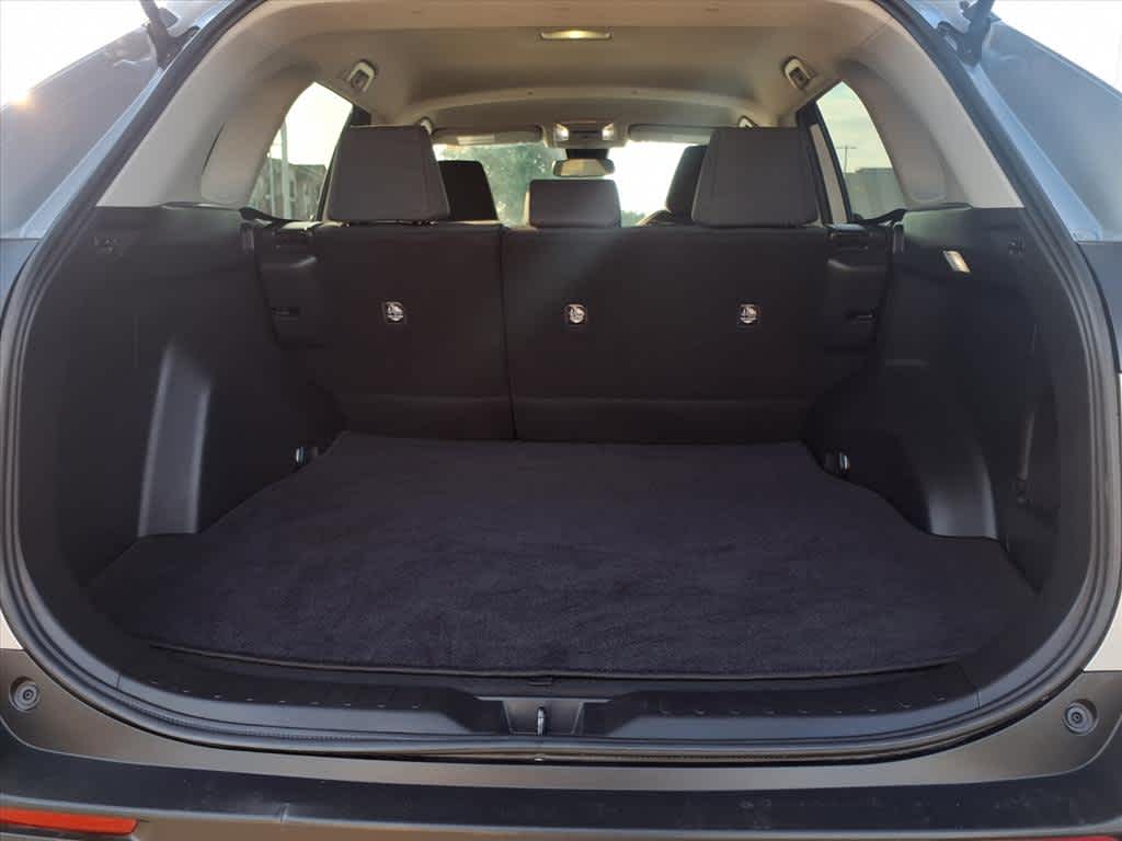 Thumbnail: 2022 Toyota RAV4 - 19