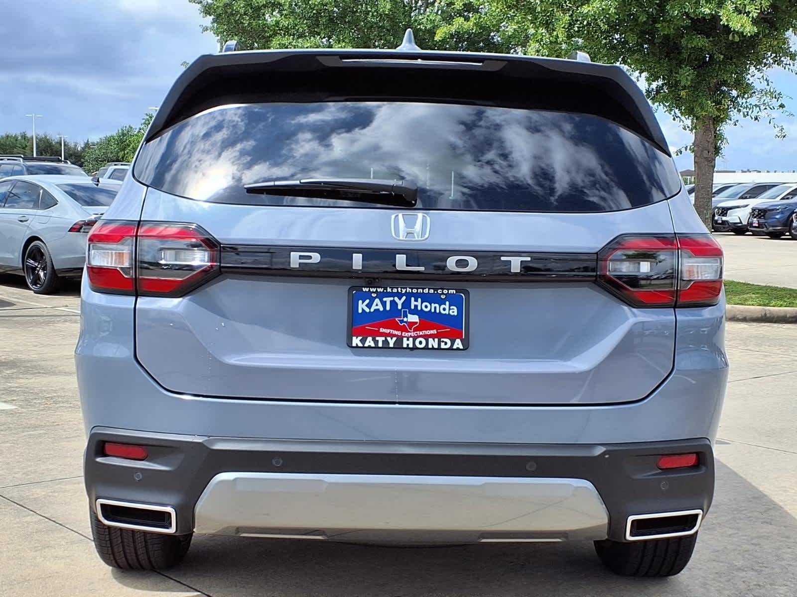 Thumbnail: 2026 Honda Pilot - 5