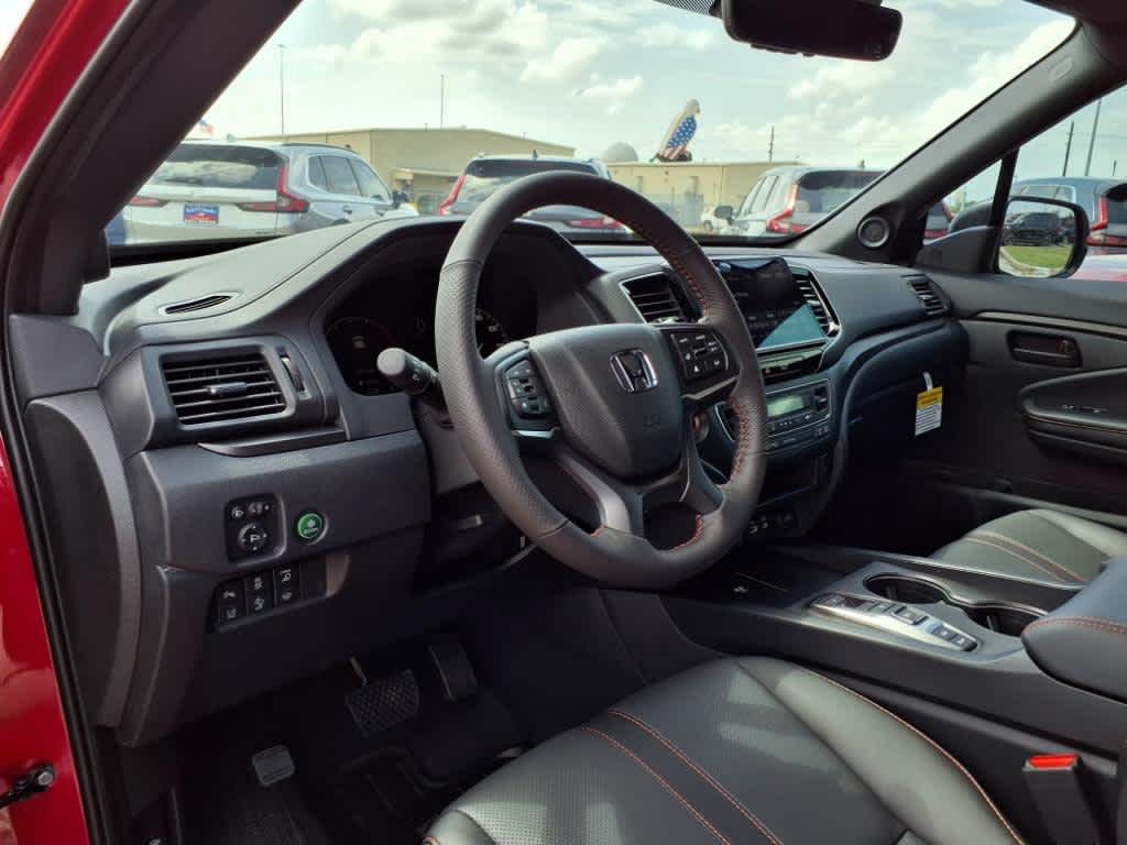 Thumbnail: 2025 Honda Ridgeline - 2