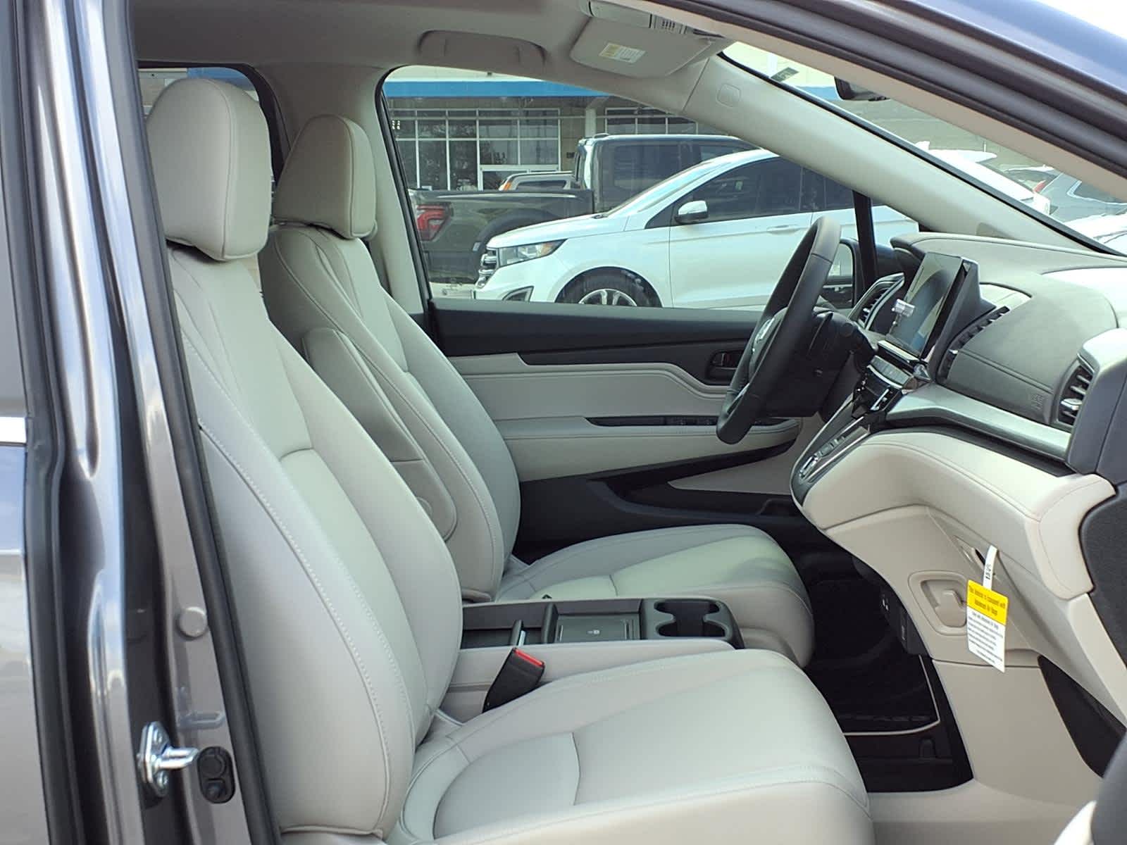 Thumbnail: 2026 Honda Odyssey - 13