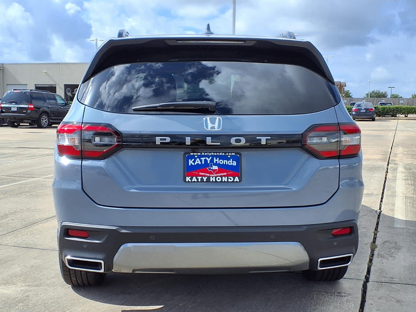Thumbnail: 2026 Honda Pilot - 5