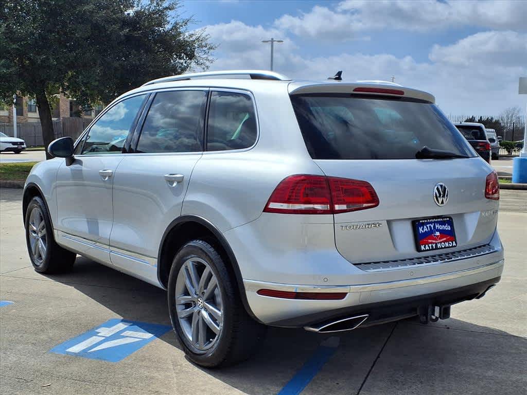 Thumbnail: 2015 Volkswagen Touareg - 5