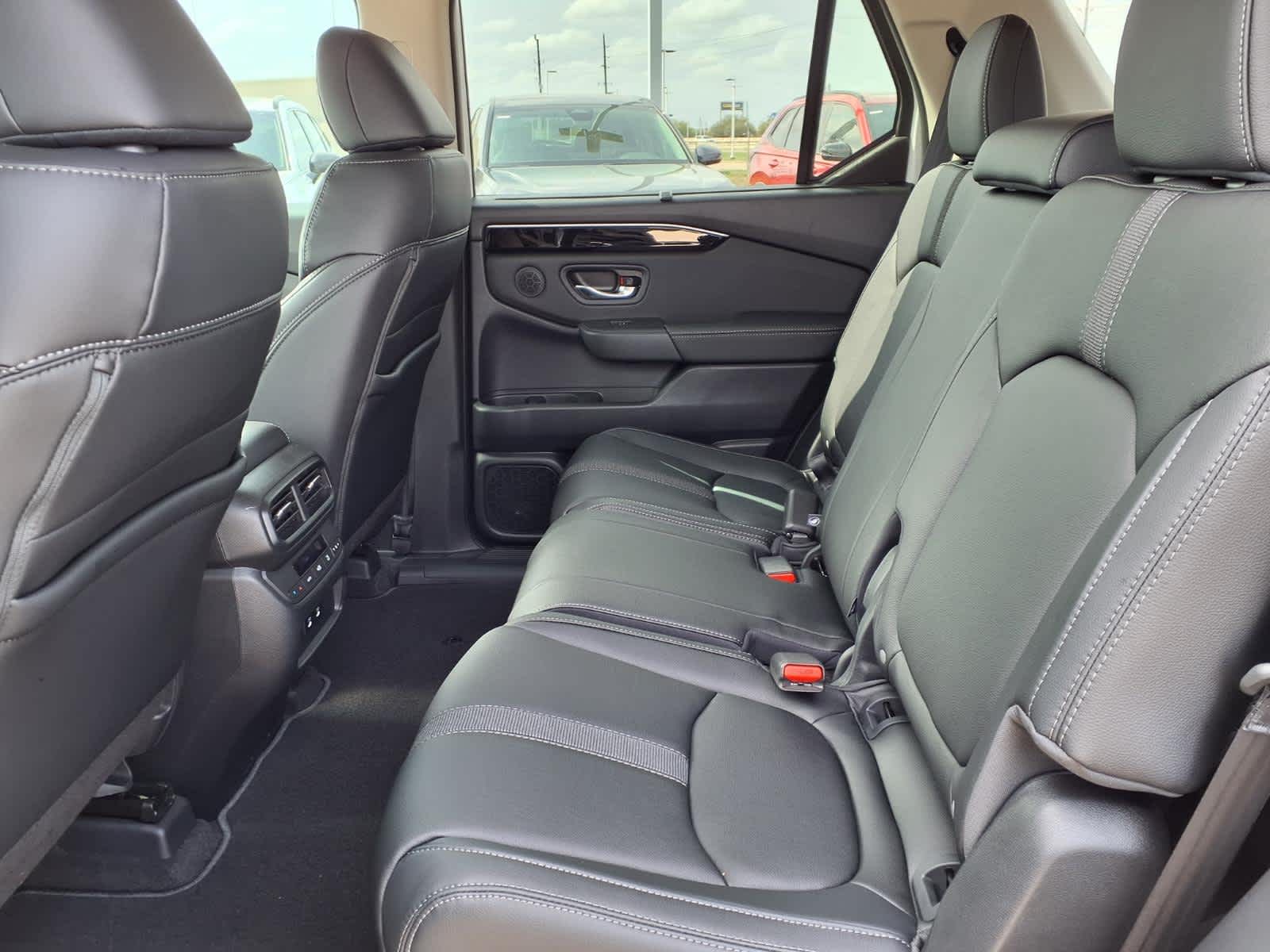 Thumbnail: 2026 Honda Pilot - 13