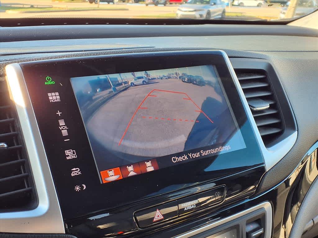 Thumbnail: 2016 Honda Pilot - 19