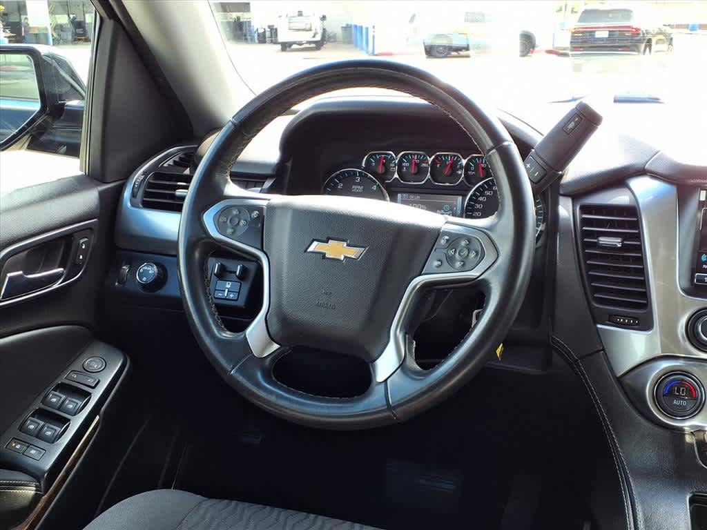 Thumbnail: 2017 Chevrolet Tahoe - 15