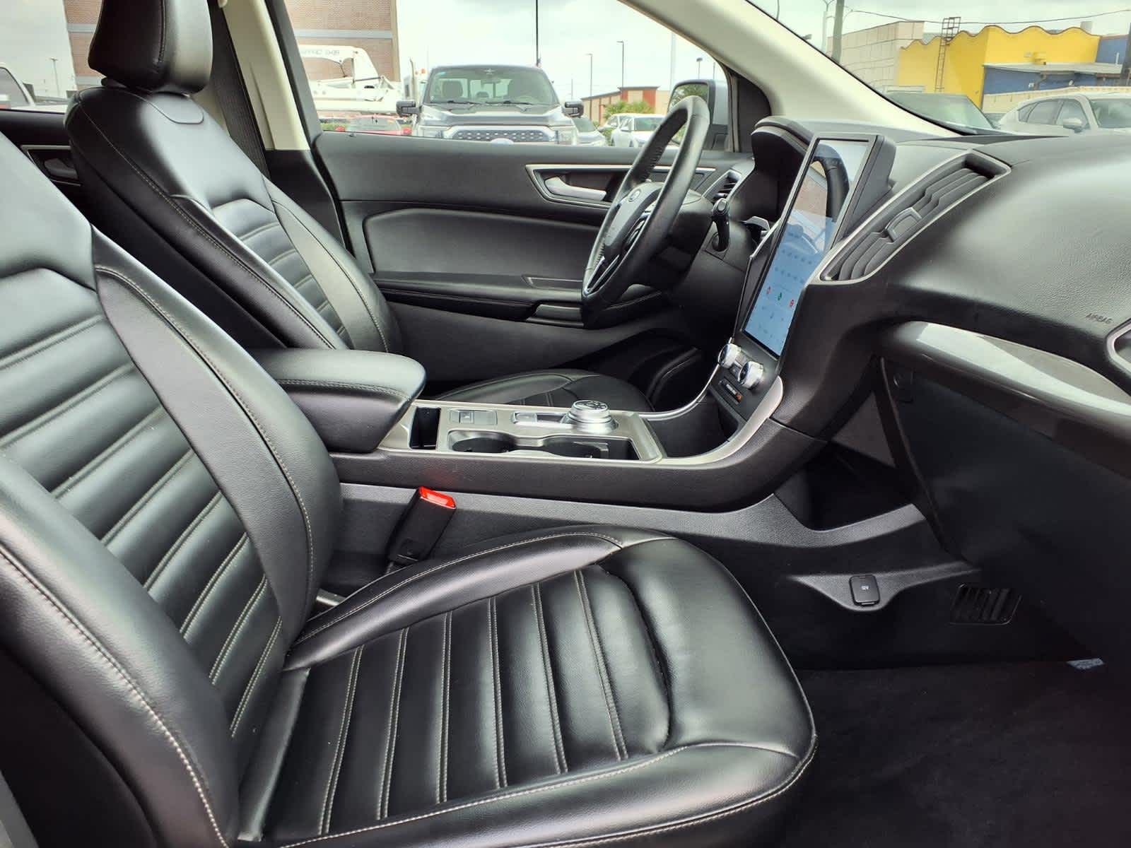 Thumbnail: 2024 Ford Edge - 14