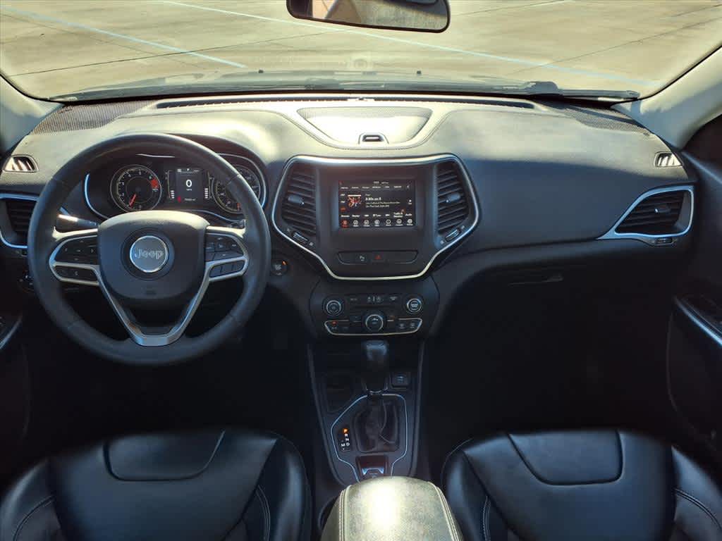 Thumbnail: 2020 Jeep Cherokee - 10