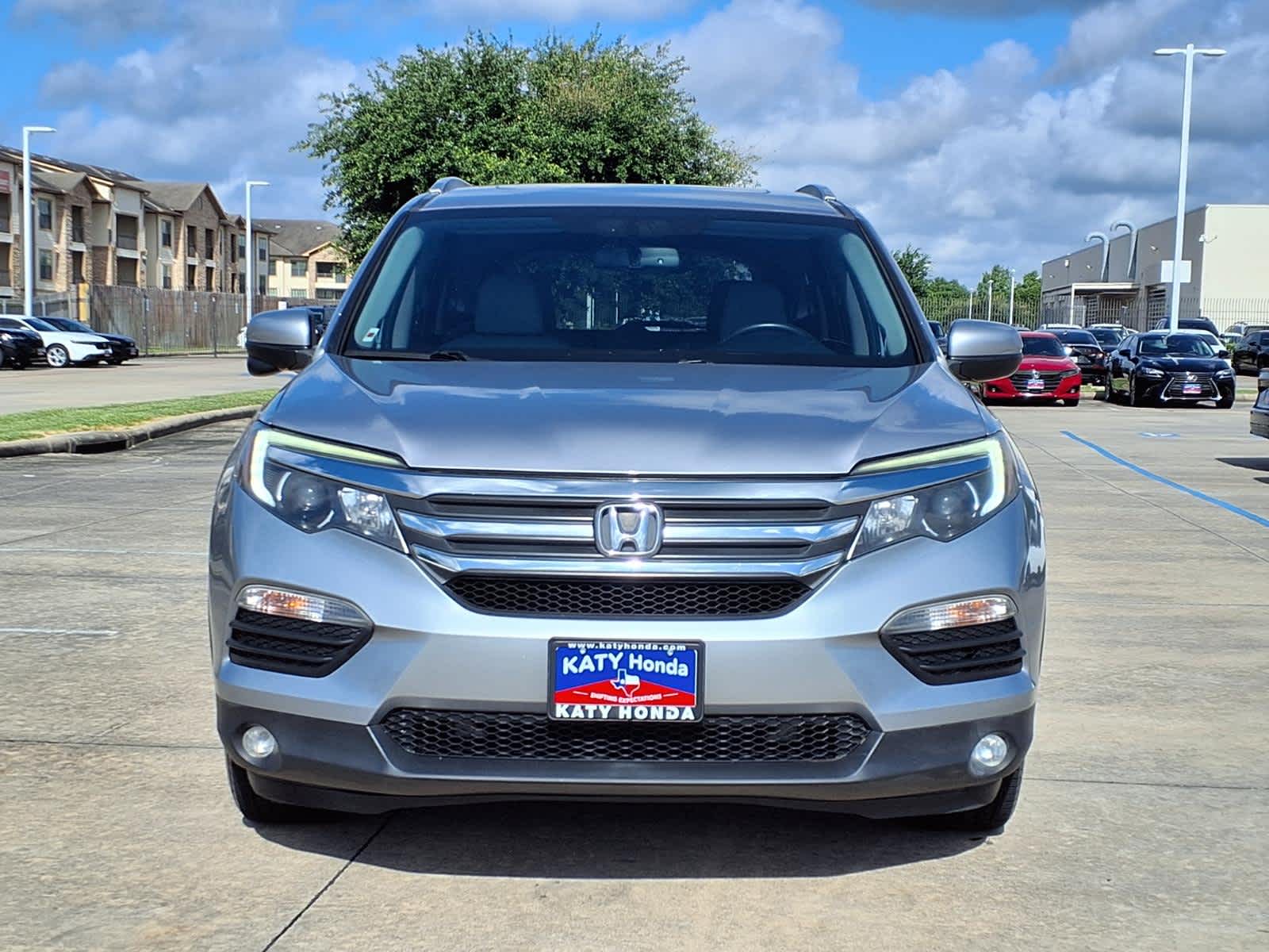 Thumbnail: 2017 Honda Pilot - 2