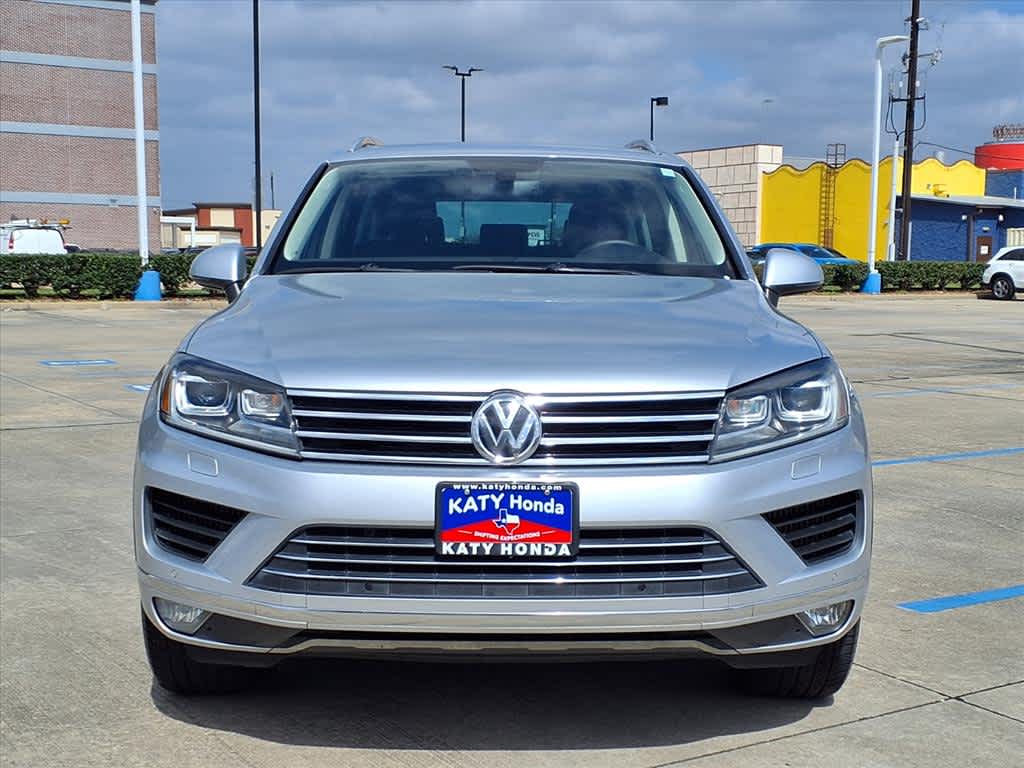 Thumbnail: 2015 Volkswagen Touareg - 3
