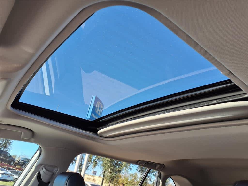 Thumbnail: 2024 Toyota RAV4 - 18