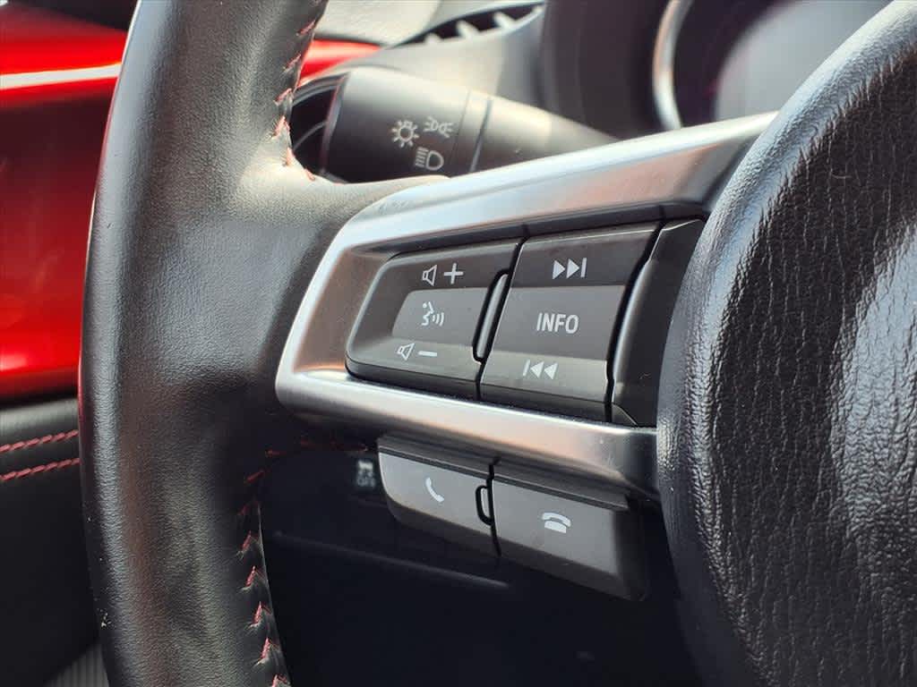 Thumbnail: 2016 Mazda MX-5 Miata - 17