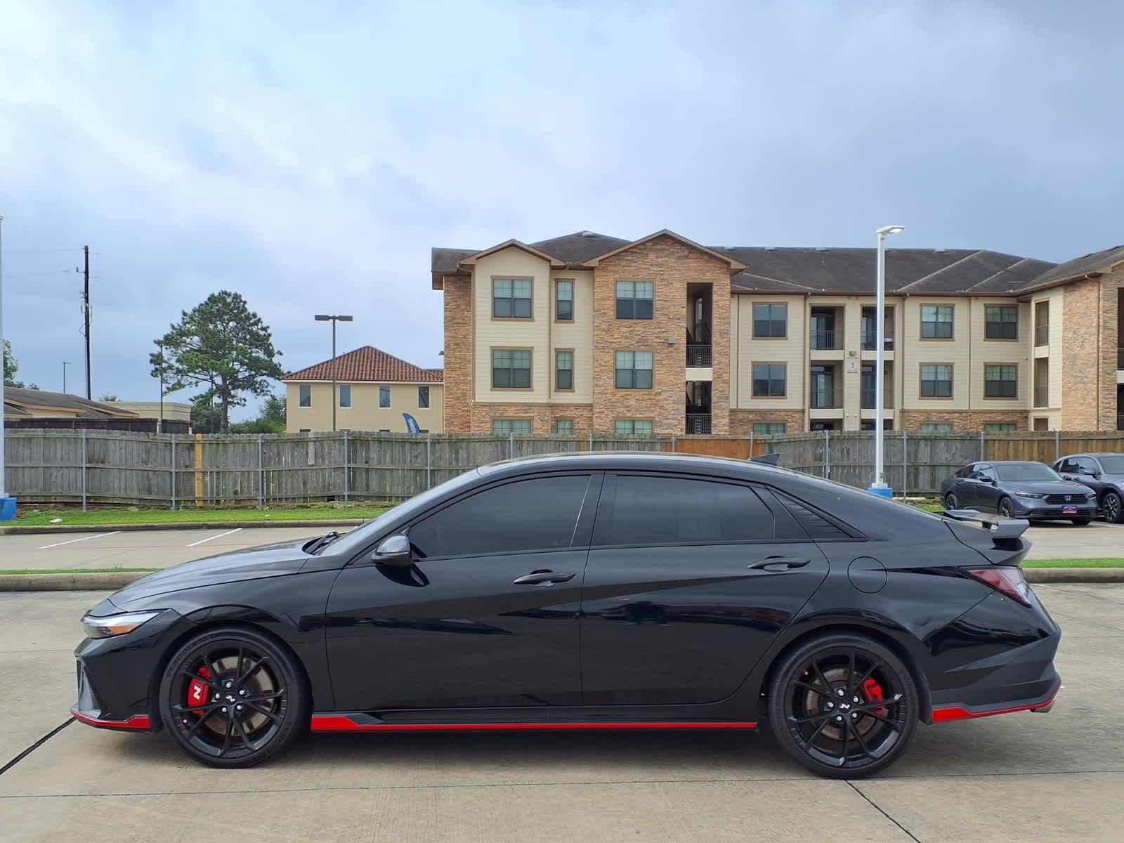 Thumbnail: 2024 Hyundai Elantra - 4