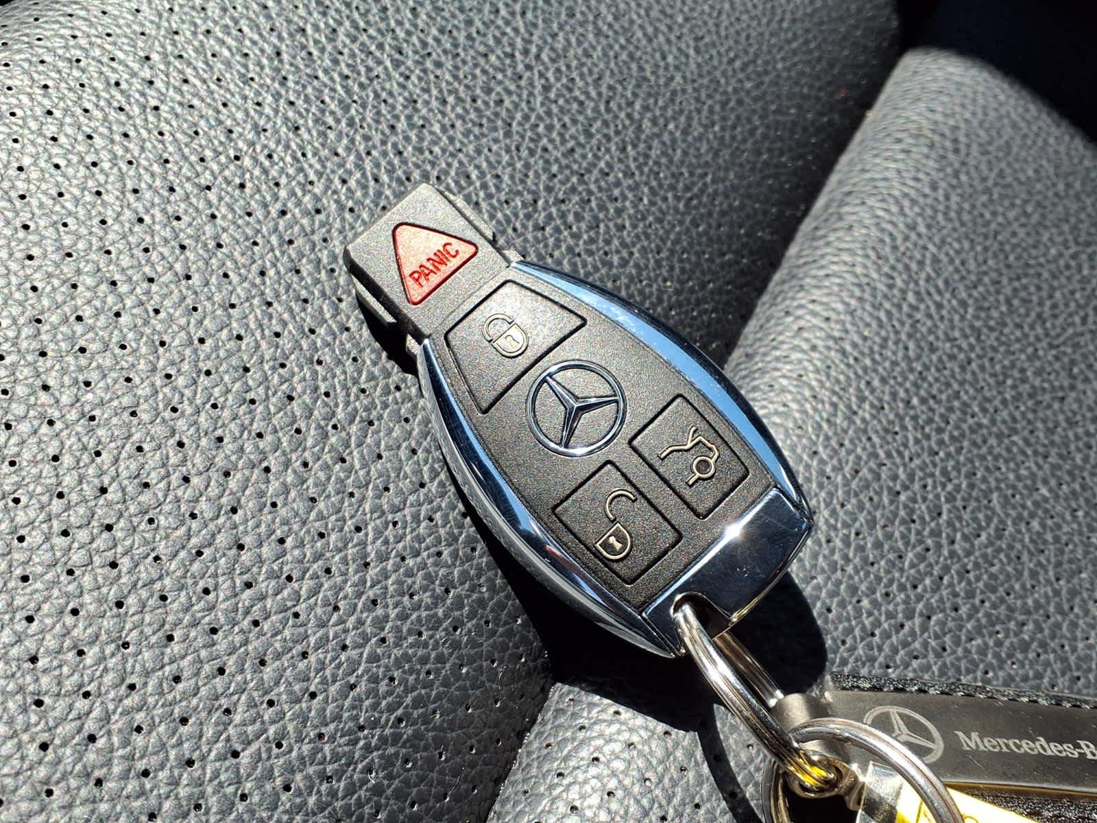 Thumbnail: 2013 Mercedes-Benz C-Class - 24