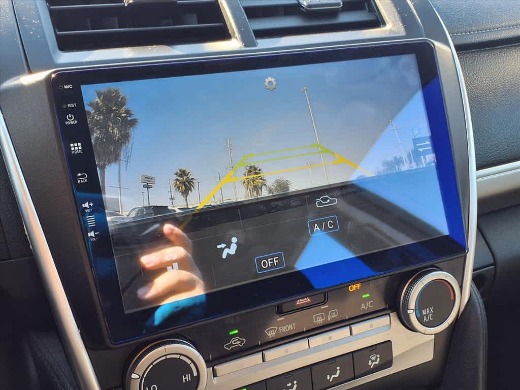 Thumbnail: 2013 Toyota Camry - 22