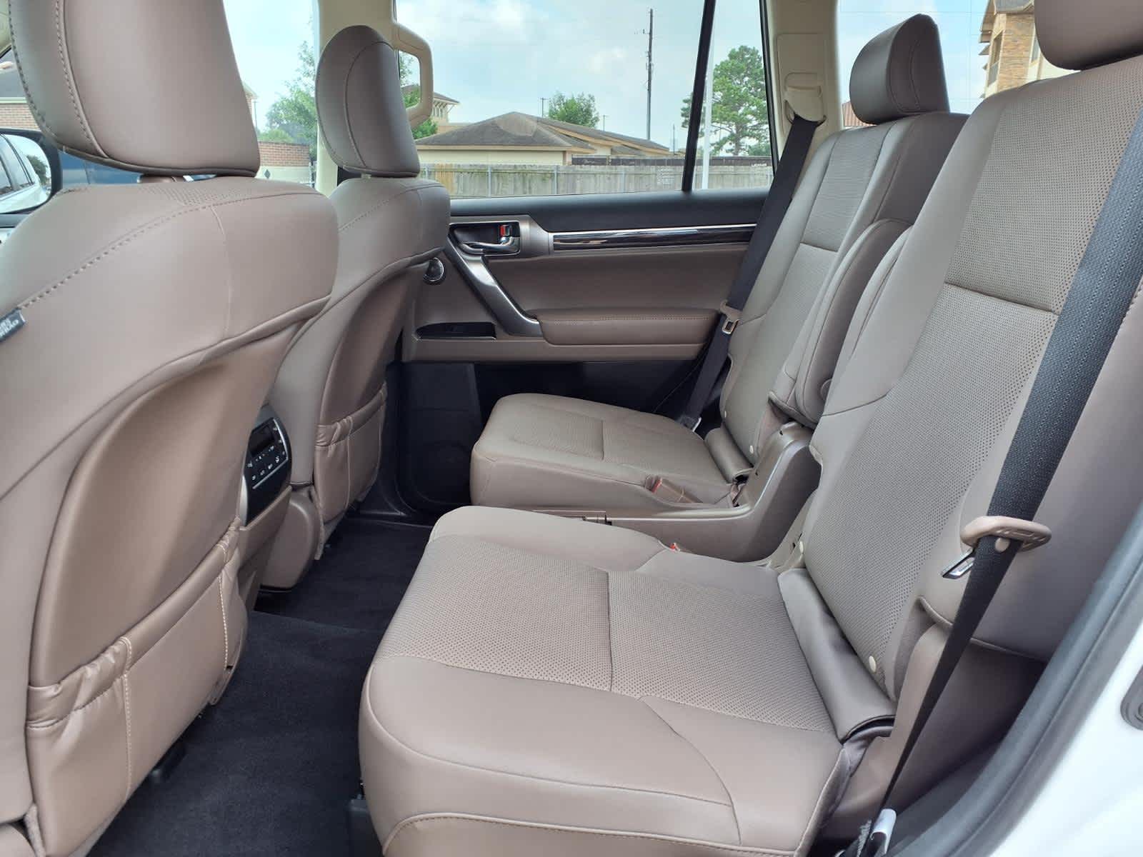 Thumbnail: 2023 Lexus GX - 11