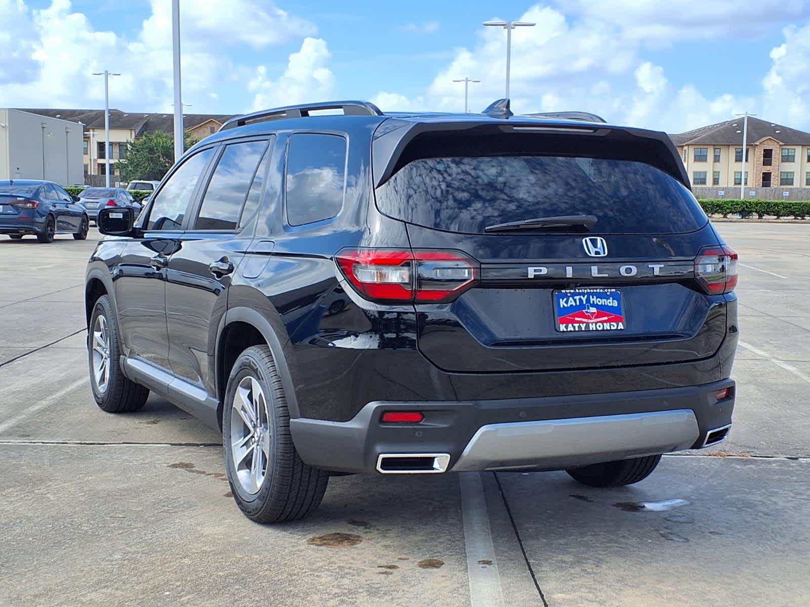 Thumbnail: 2026 Honda Pilot - 4