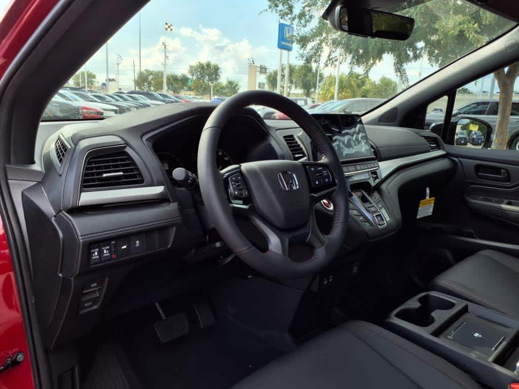 Thumbnail: 2025 Honda Odyssey - 2