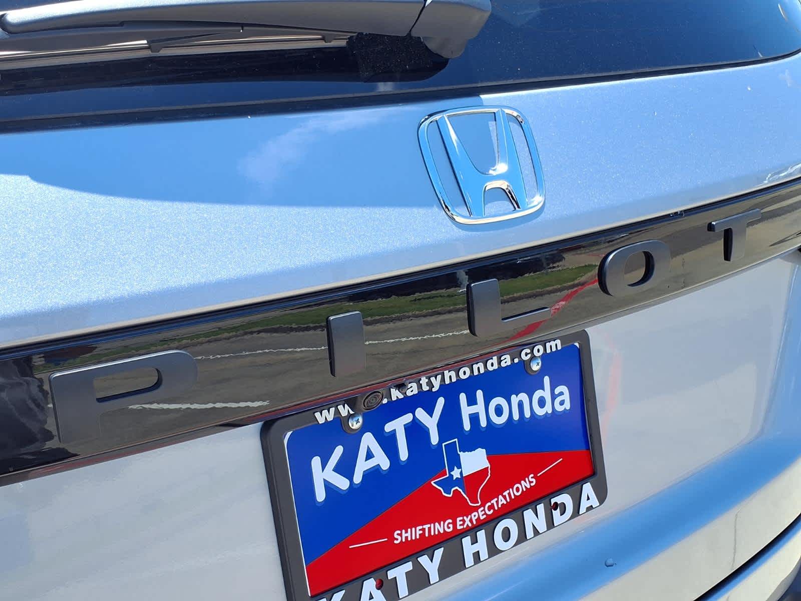 Thumbnail: 2026 Honda Pilot - 8