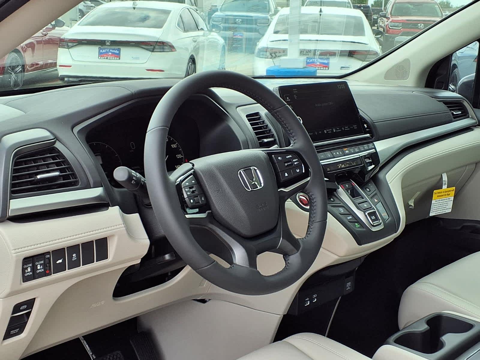 Thumbnail: 2026 Honda Odyssey - 2