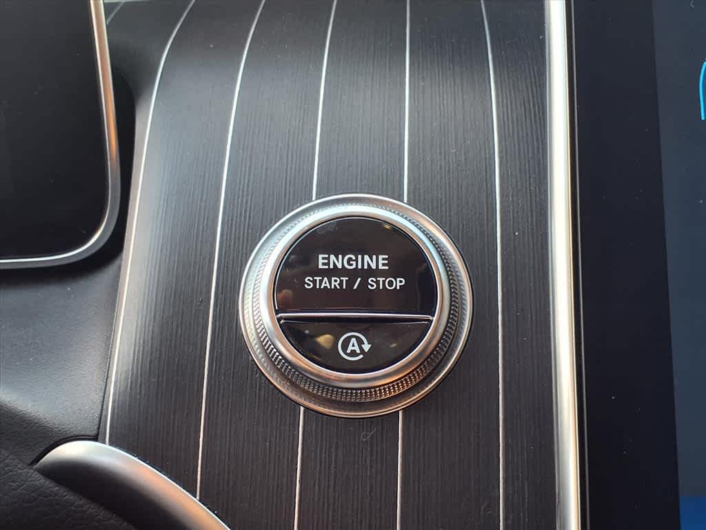 Thumbnail: 2024 Mercedes-Benz GLC - 24