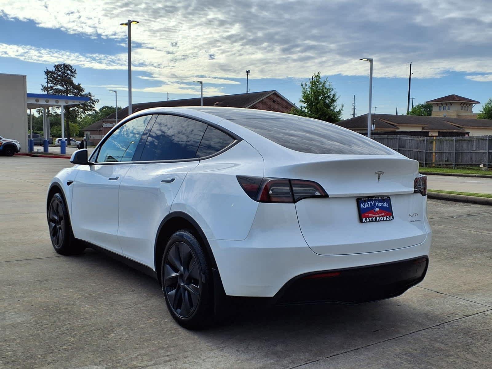 Thumbnail: 2025 Tesla Model Y - 5