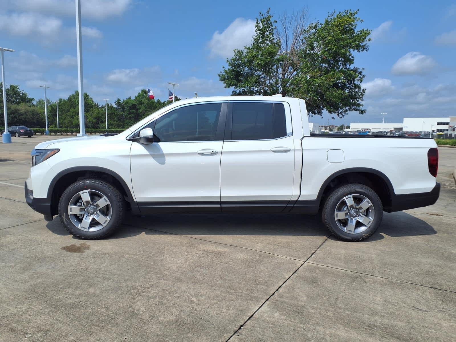 Thumbnail: 2026 Honda Ridgeline - 3