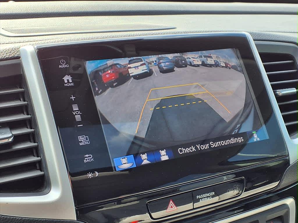 Thumbnail: 2018 Honda Pilot - 19