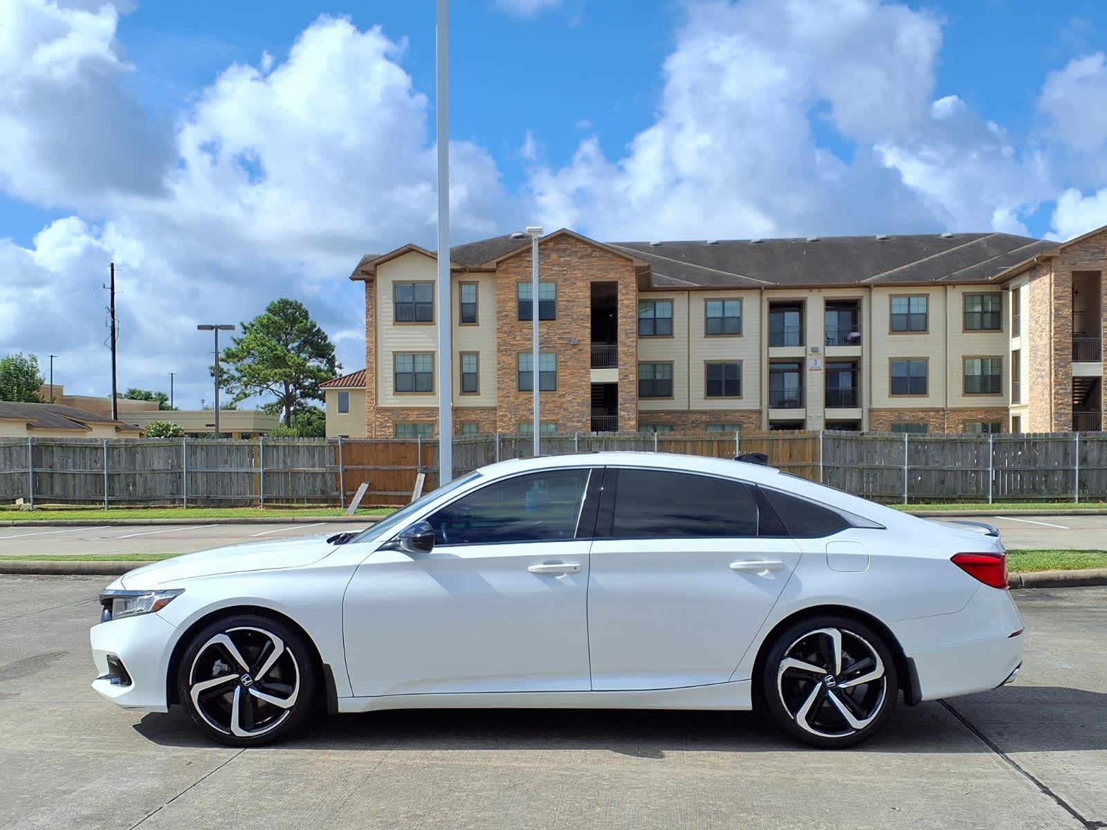 Thumbnail: 2022 Honda Accord - 3