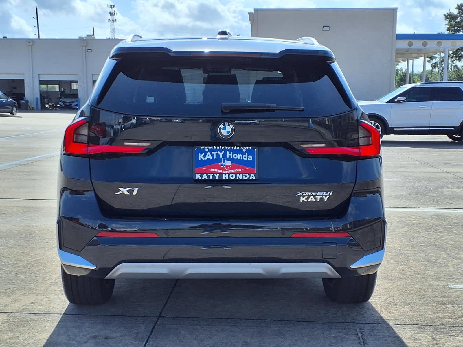 2024 BMW X1 28i - Photo 6