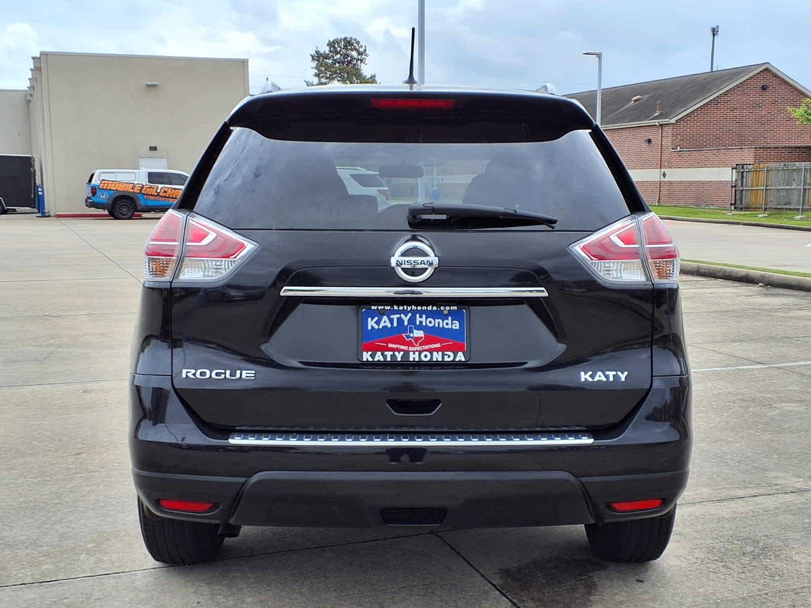 Thumbnail: 2016 Nissan Rogue - 6