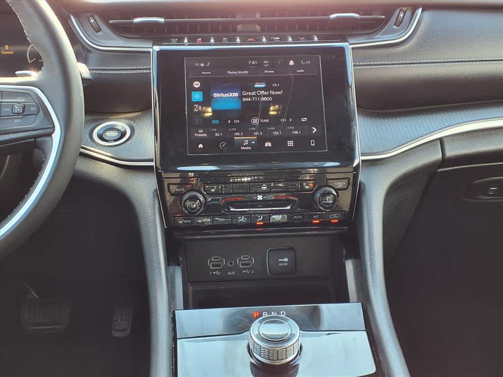 Thumbnail: 2023 Jeep Grand Cherokee - 15