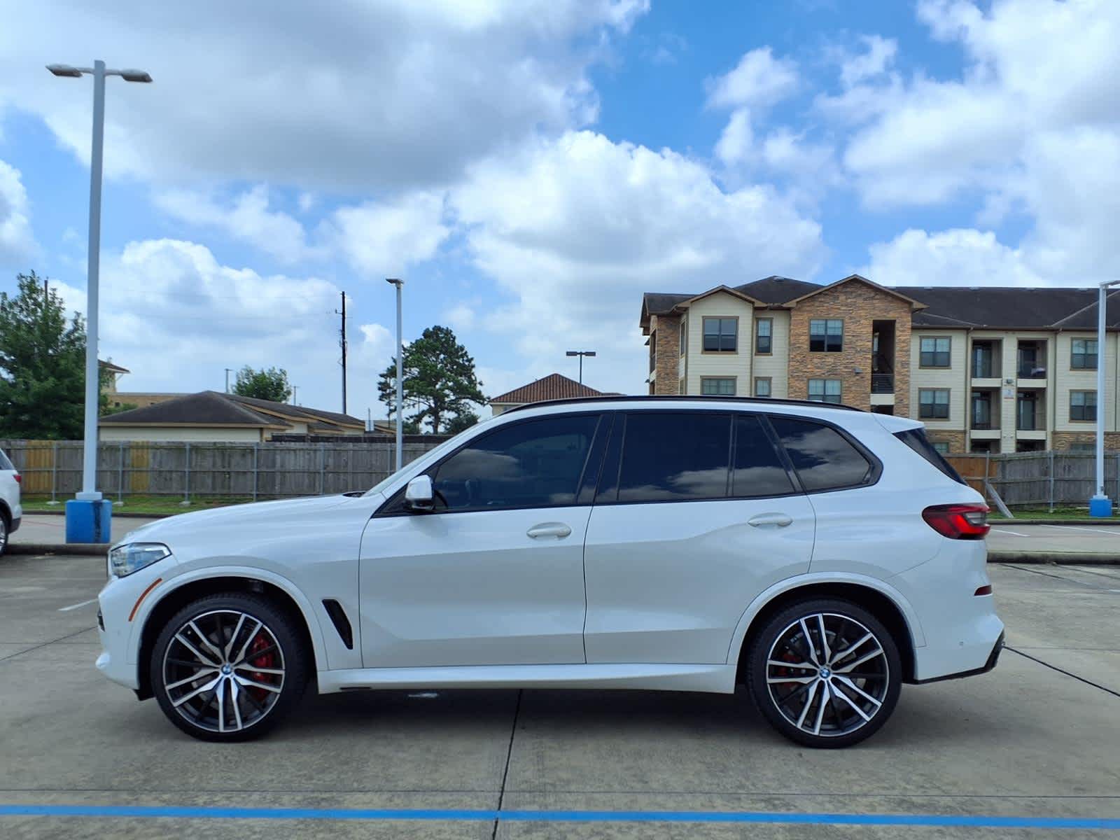 Thumbnail: 2022 BMW X5 - 3