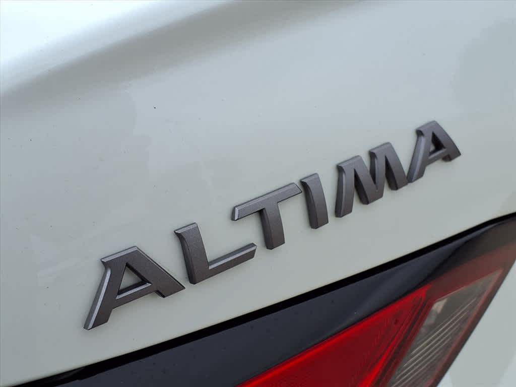 Thumbnail: 2023 Nissan Altima - 7
