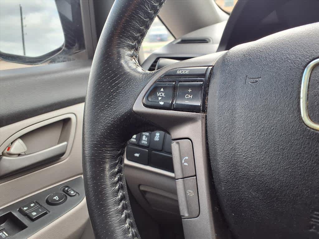 Thumbnail: 2013 Honda Odyssey - 21