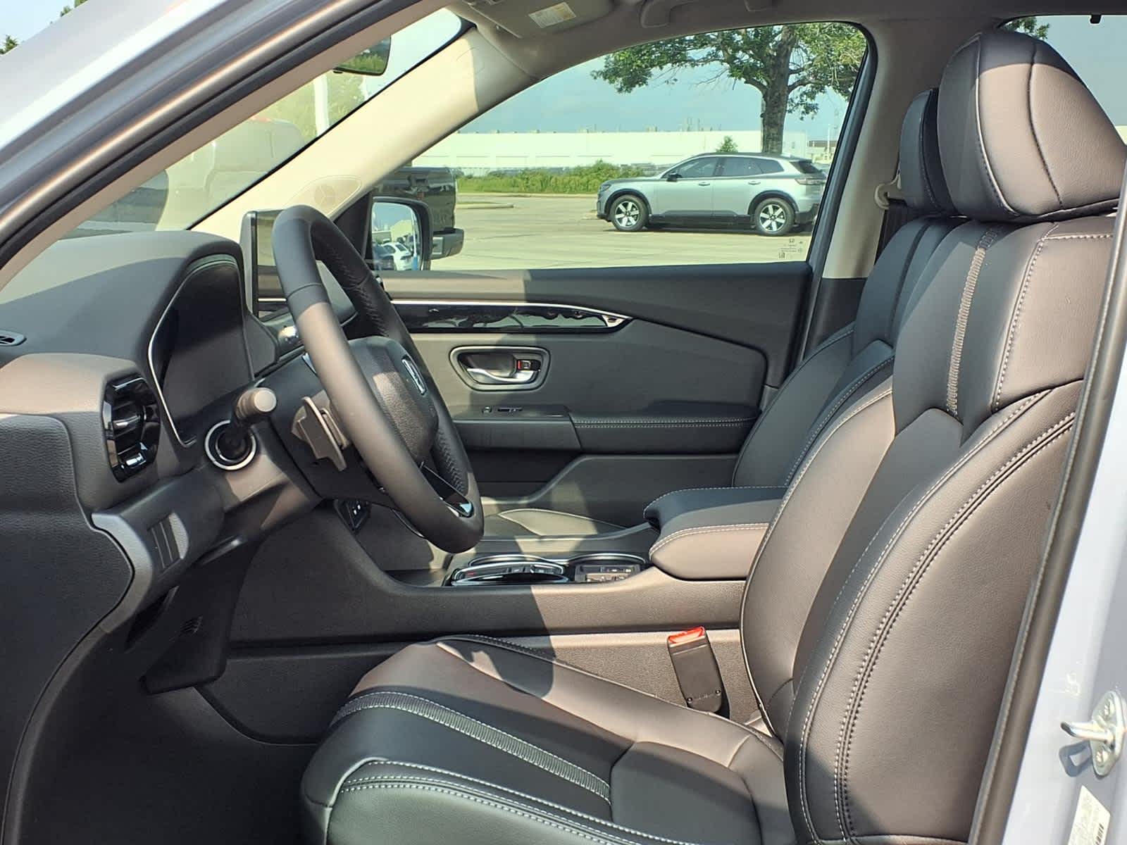 Thumbnail: 2026 Honda Pilot - 10