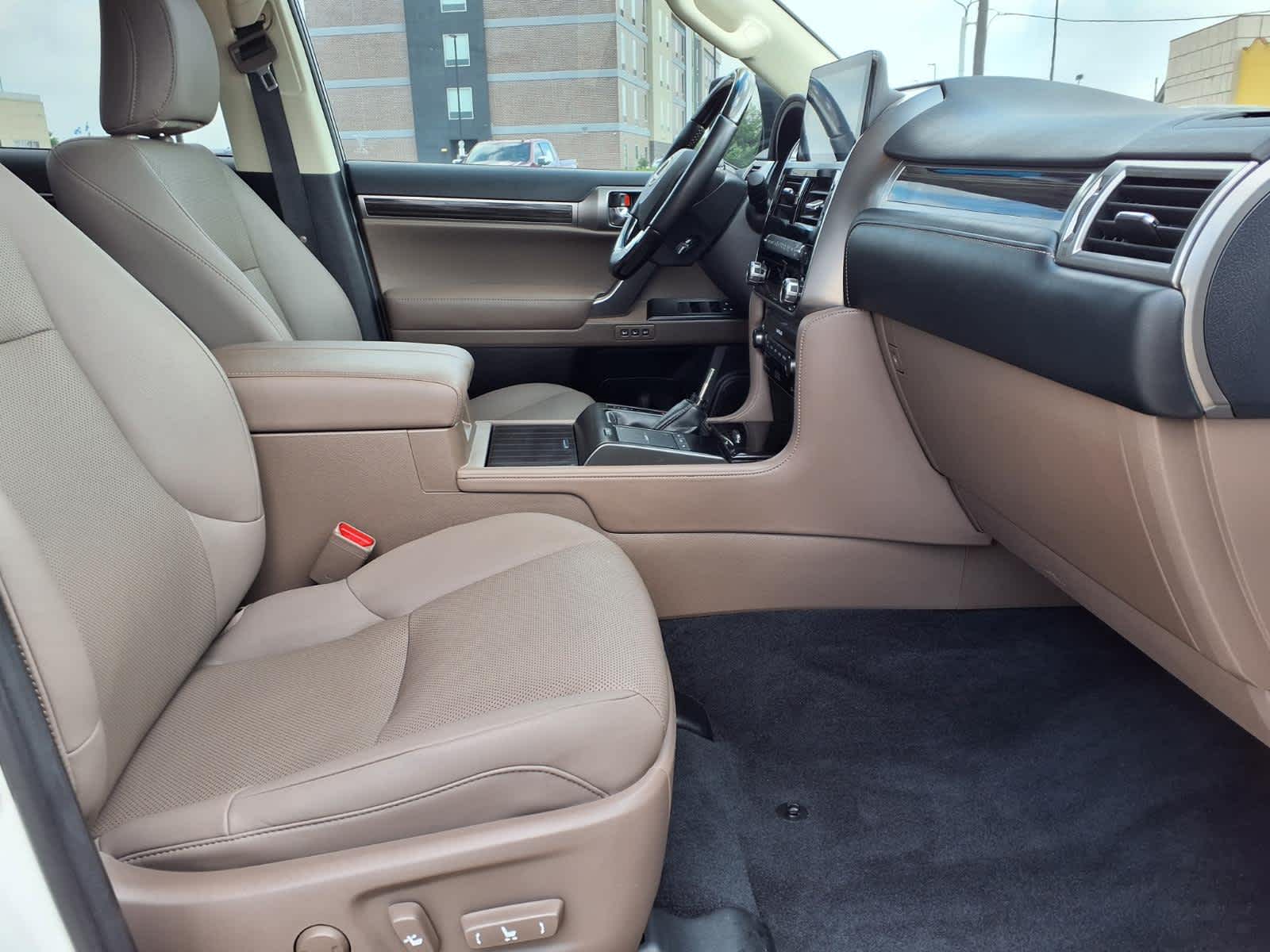 Thumbnail: 2023 Lexus GX - 12