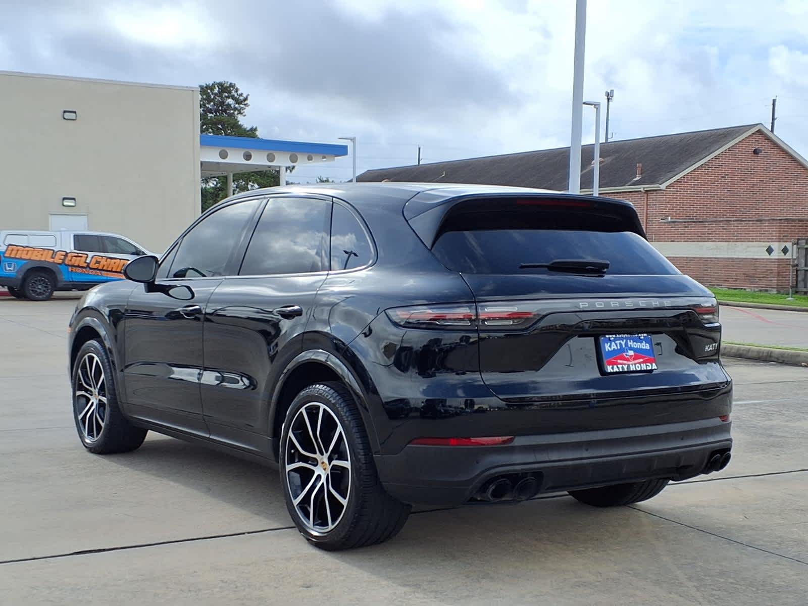 Thumbnail: 2022 Porsche Cayenne - 4