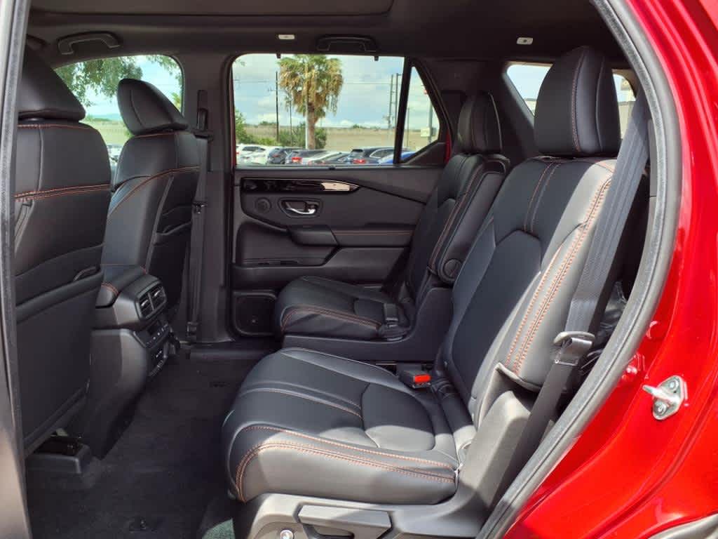 Thumbnail: 2025 Honda Pilot - 13