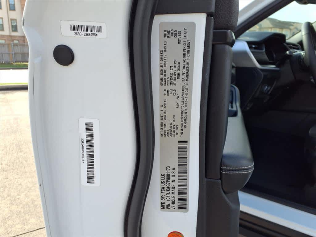 Thumbnail: 2023 Jeep Grand Cherokee - 25