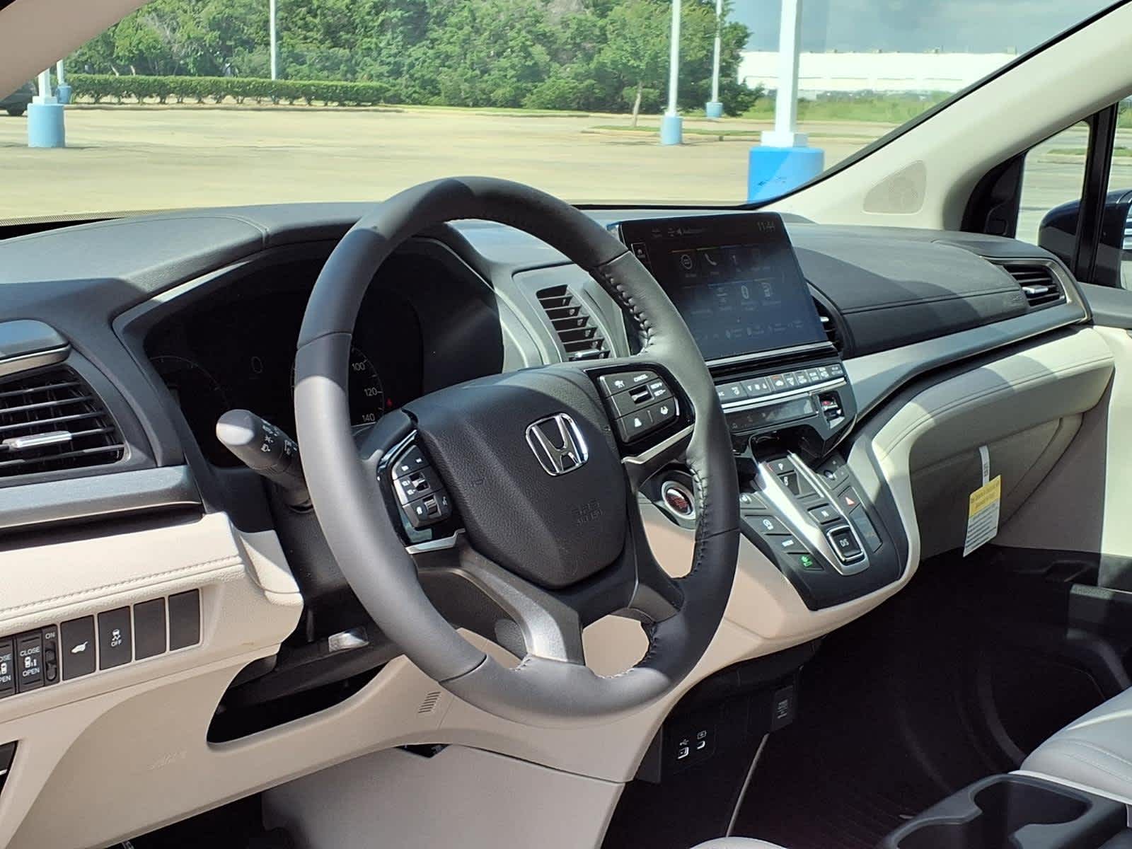 Thumbnail: 2026 Honda Odyssey - 2