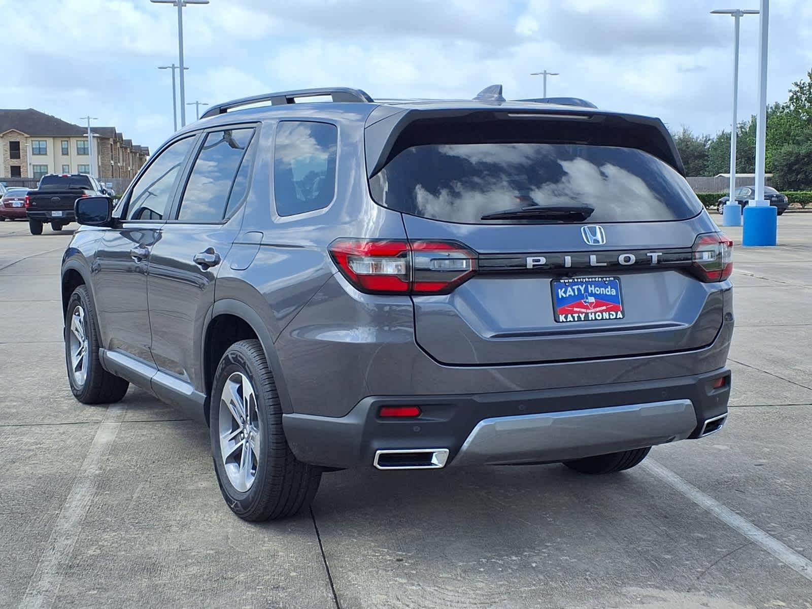 Thumbnail: 2026 Honda Pilot - 4