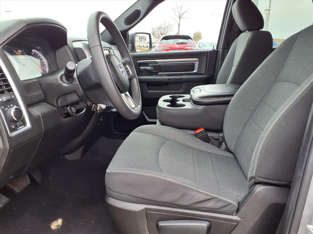 Thumbnail: 2024 RAM 1500 Classic - 10