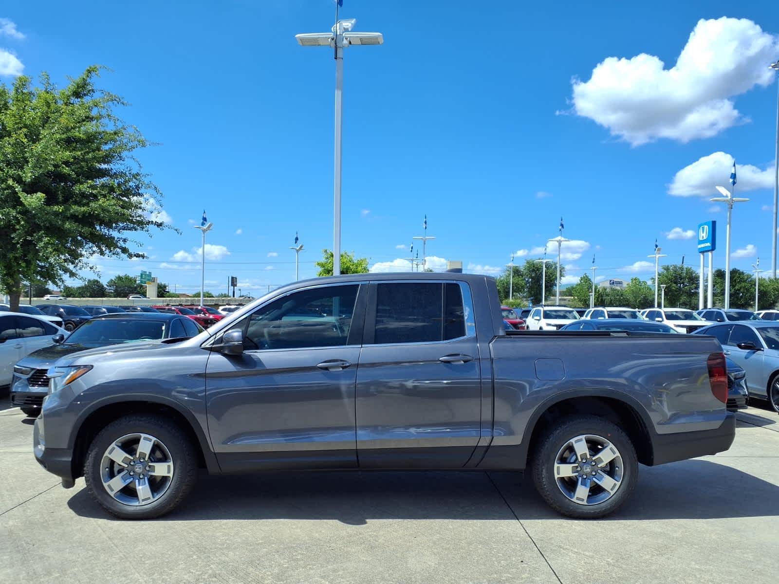 Thumbnail: 2026 Honda Ridgeline - 4