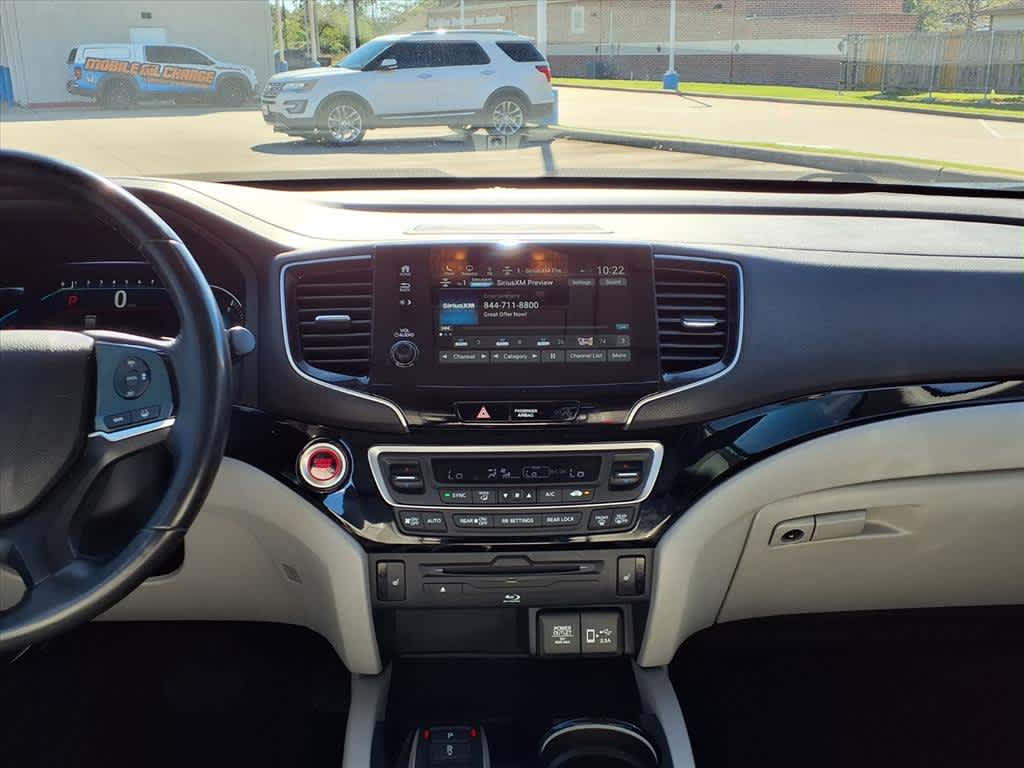 Thumbnail: 2019 Honda Pilot - 17