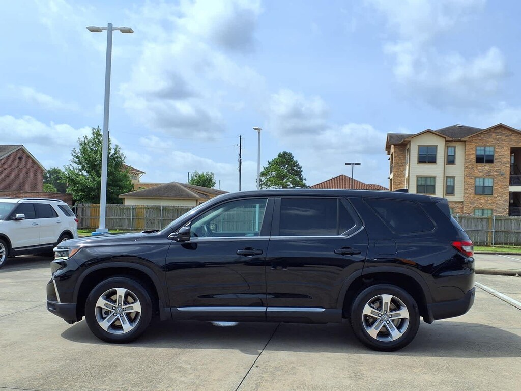 Certified 2023 Honda Pilot EX-L 7 Passenger SUV