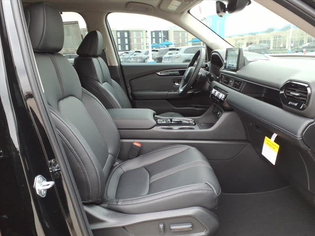 Thumbnail: 2025 Honda Pilot - 14